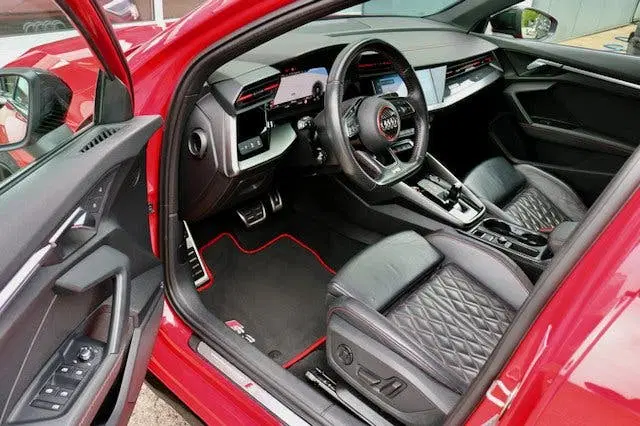 Audi A3 2.0 TFSI S3 quattro Edition One uit 2020, foto 4