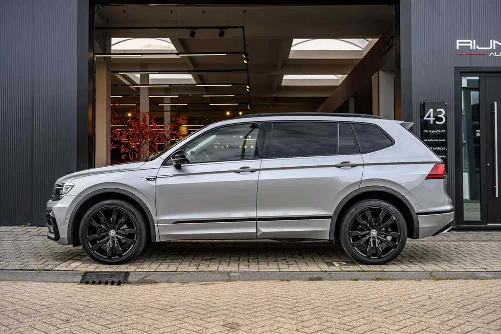 Volkswagen Tiguan Allspace 1.5 TSI Highline Business R uit 2020, foto 2