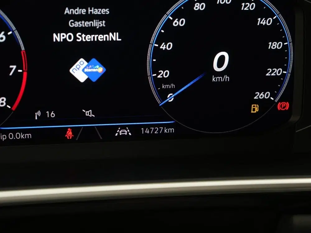 Volkswagen T-Roc 1.5 TSI R-Line uit 2025, foto 4