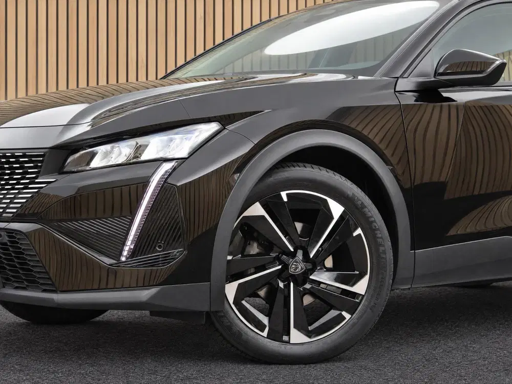 Peugeot 408 1.2T Allure Pack 130 EAT8 Automaat uit 2023, foto 11