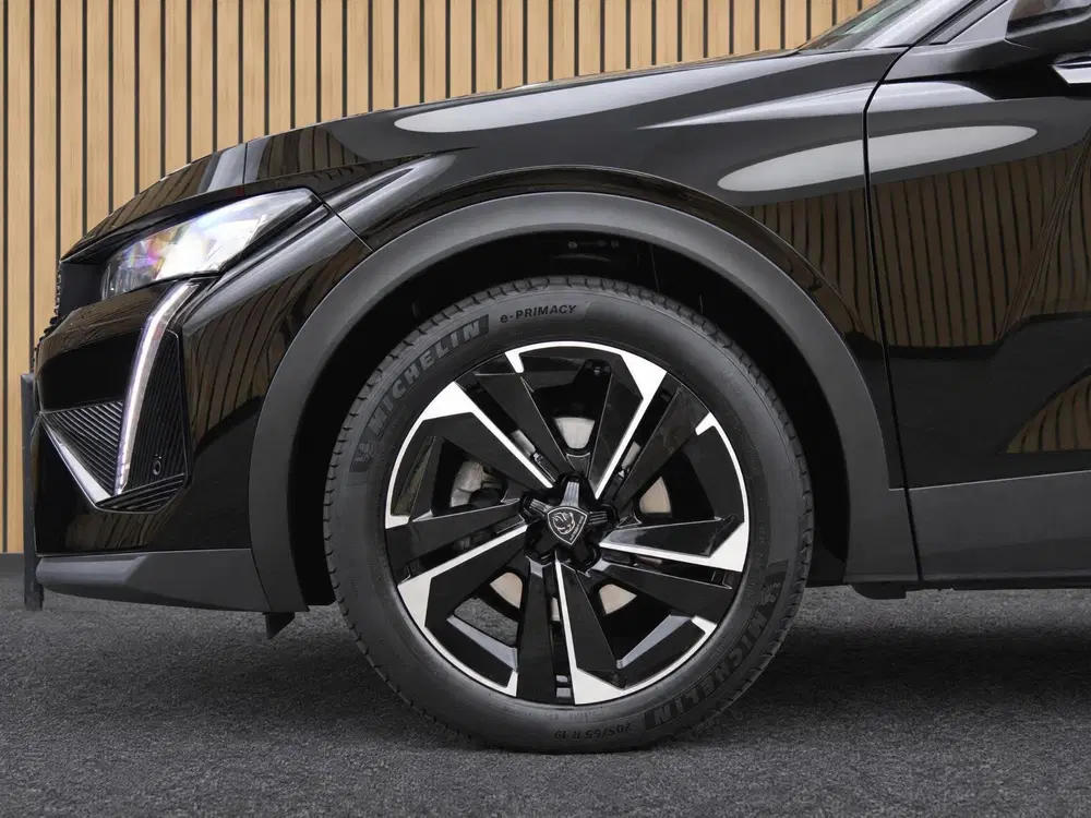 Peugeot 408 1.2T Allure Pack 130 EAT8 Automaat uit 2023, foto 9