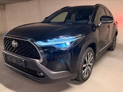 Toyota Corolla Cross Hybrid 200 Dynamic Carplay Camera BTW uit 2024