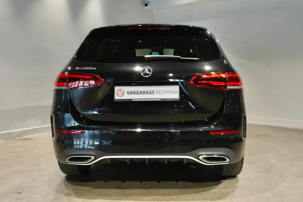 Mercedes-Benz B-Klasse 250 e Premium Plus AMG Sfeer uit 2021, foto 12
