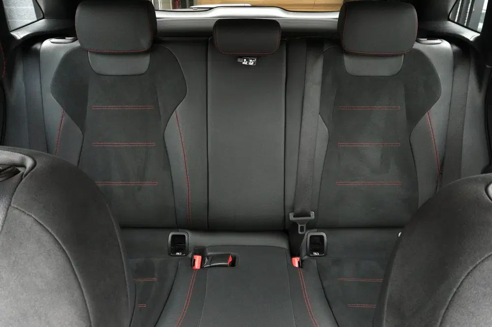 Mercedes-Benz B-Klasse 250 e Premium Plus AMG Sfeer uit 2021, foto 13
