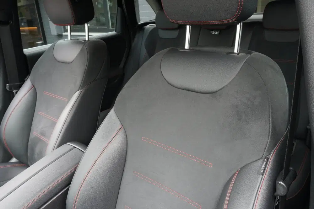 Mercedes-Benz B-Klasse 250 e Premium Plus AMG Sfeer uit 2021, foto 15