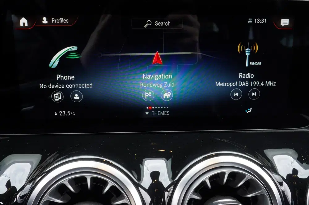 Mercedes-Benz B-Klasse 250 e Premium Plus AMG Sfeer uit 2021, foto 8