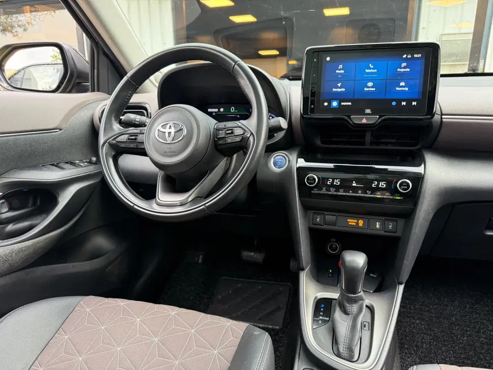 Toyota Yaris Cross 1.5 Hybrid Dynamic uit 2023, foto 11