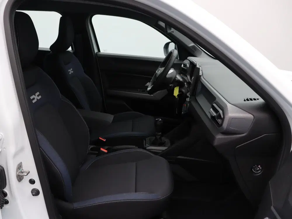 Dacia Duster mild hybrid 140pk expression uit 2026, foto 15