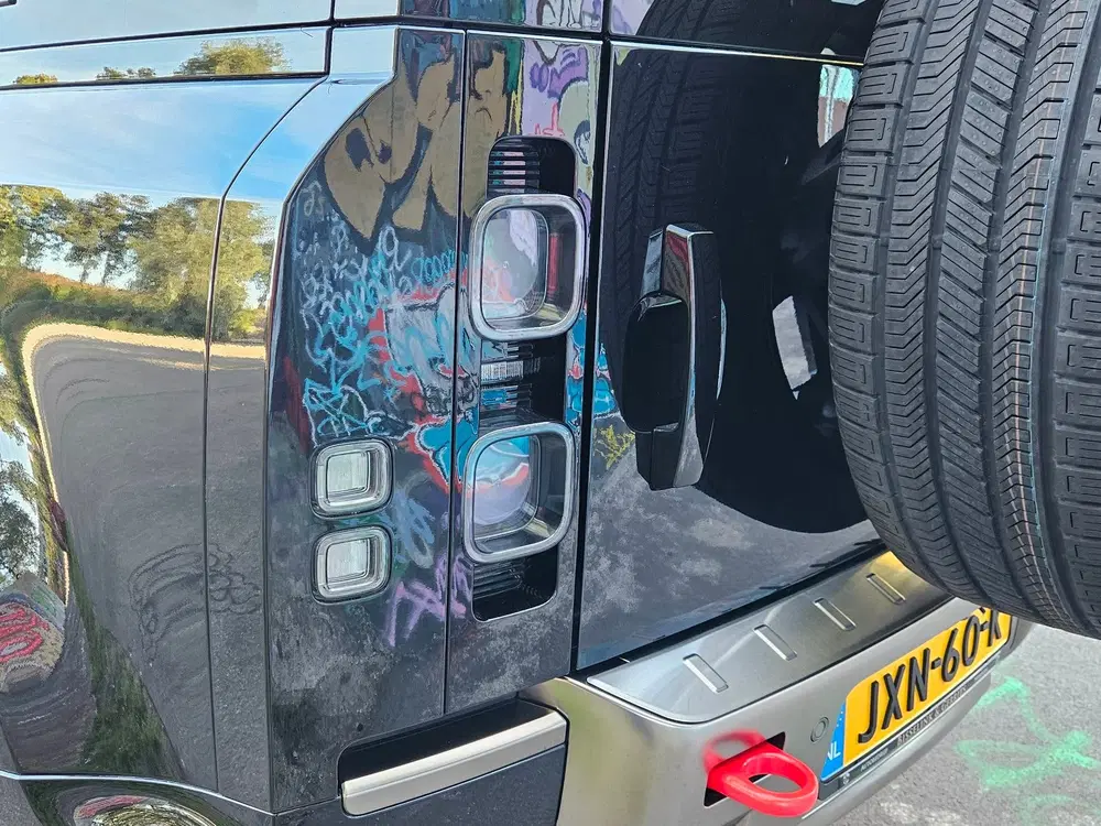 Land Rover Defender 3.0 P400 X uit 2022, foto 11