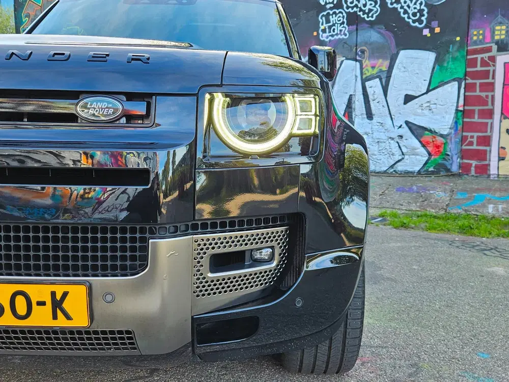 Land Rover Defender 3.0 P400 X uit 2022, foto 6