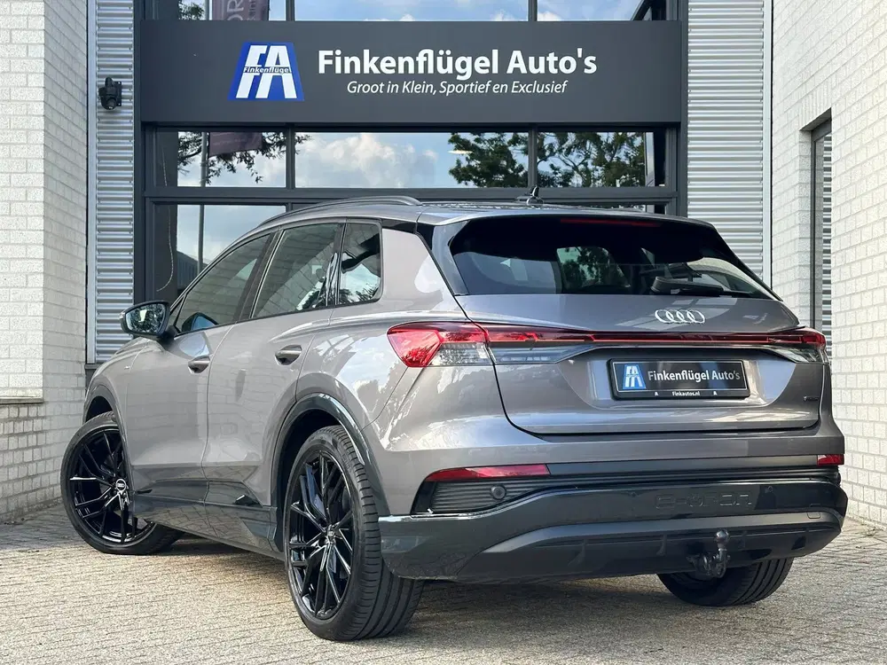 Audi Q4 e-tron 50 Quattro S-line 299 pk SOH 94% uit 2021, foto 2