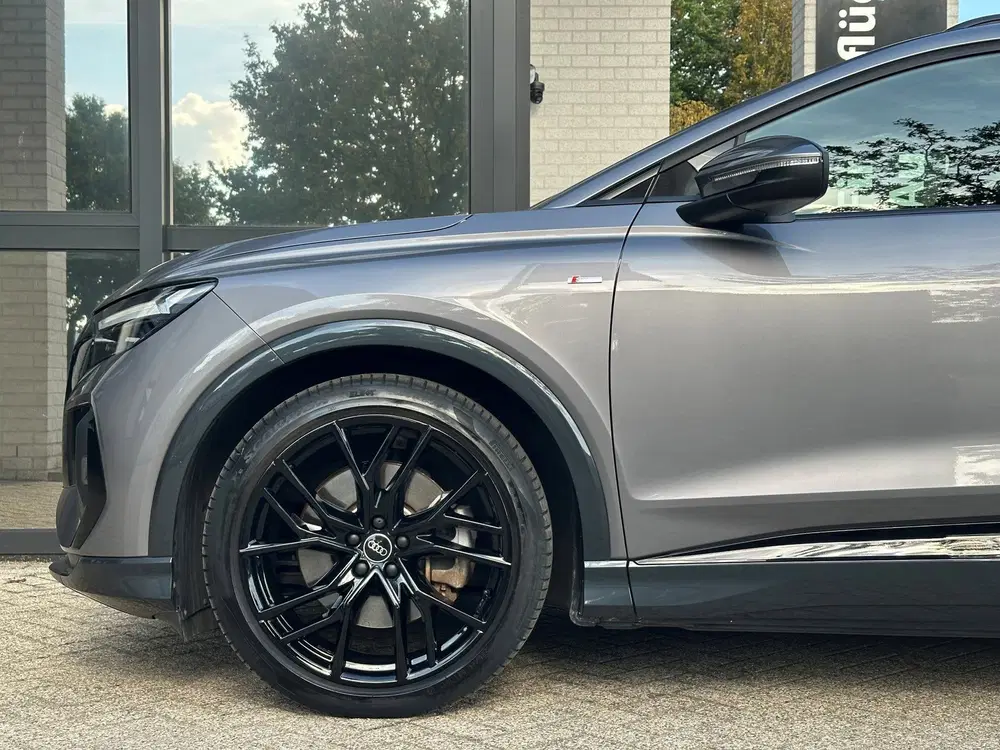 Audi Q4 e-tron 50 Quattro S-line 299 pk SOH 94% uit 2021, foto 4