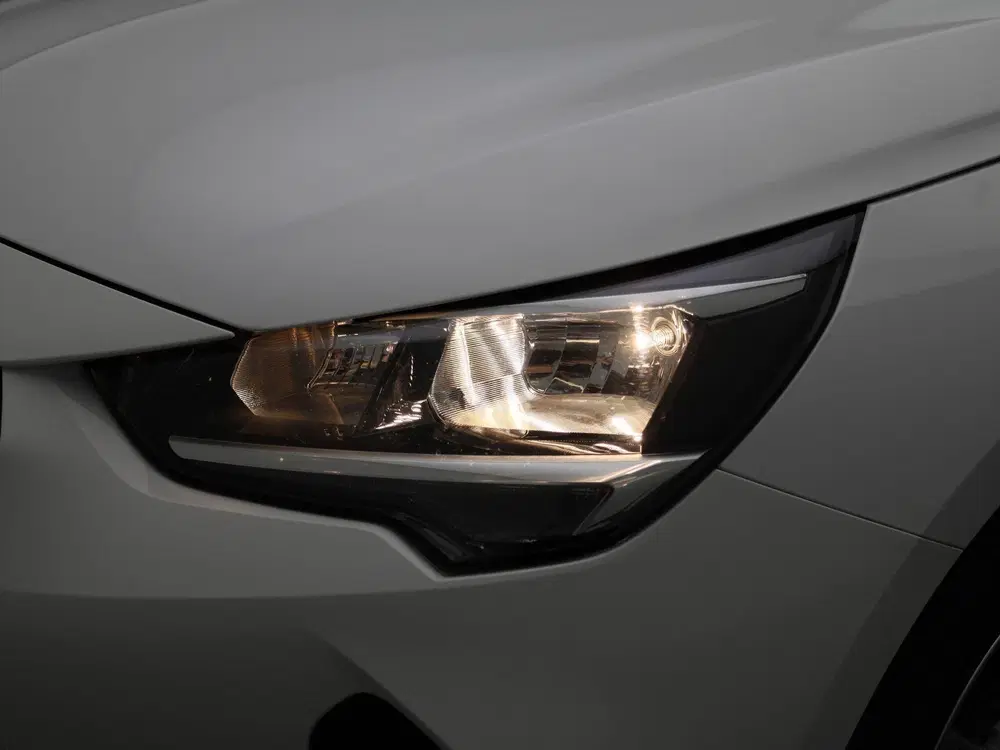Opel Corsa 1.2 Edition uit 2022, foto 15