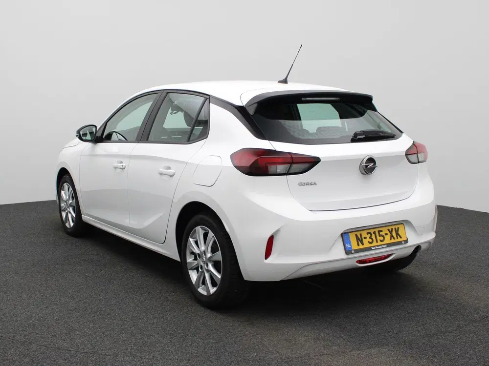 Opel Corsa 1.2 Edition uit 2022, foto 2