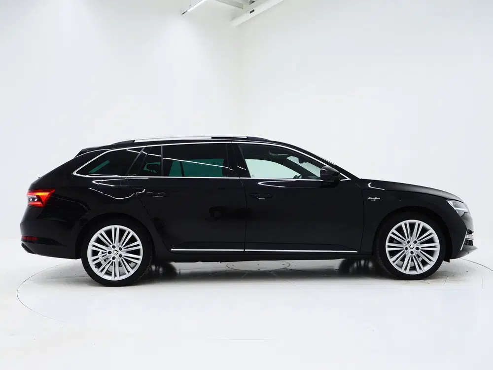 Skoda Superb 1.4 TSI iV Laurin & Klement uit 2023, foto 10