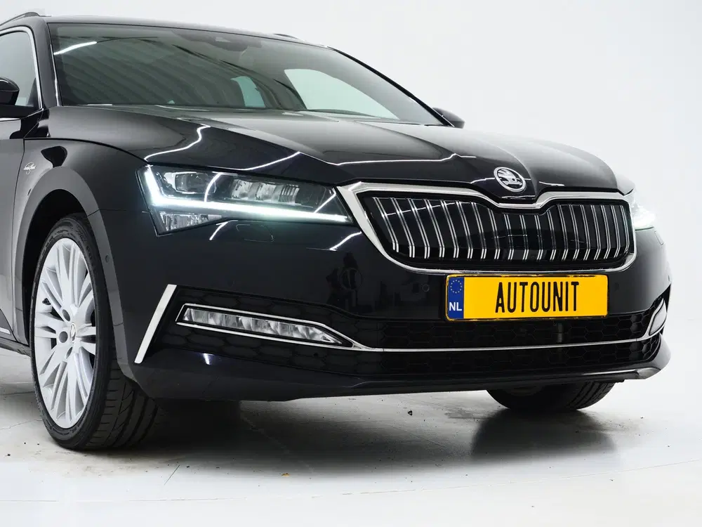 Skoda Superb 1.4 TSI iV Laurin & Klement uit 2023, foto 12