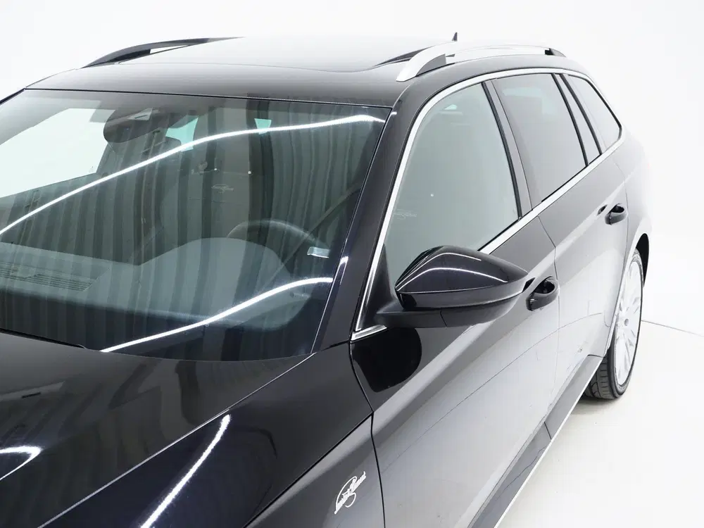Skoda Superb 1.4 TSI iV Laurin & Klement uit 2023, foto 13