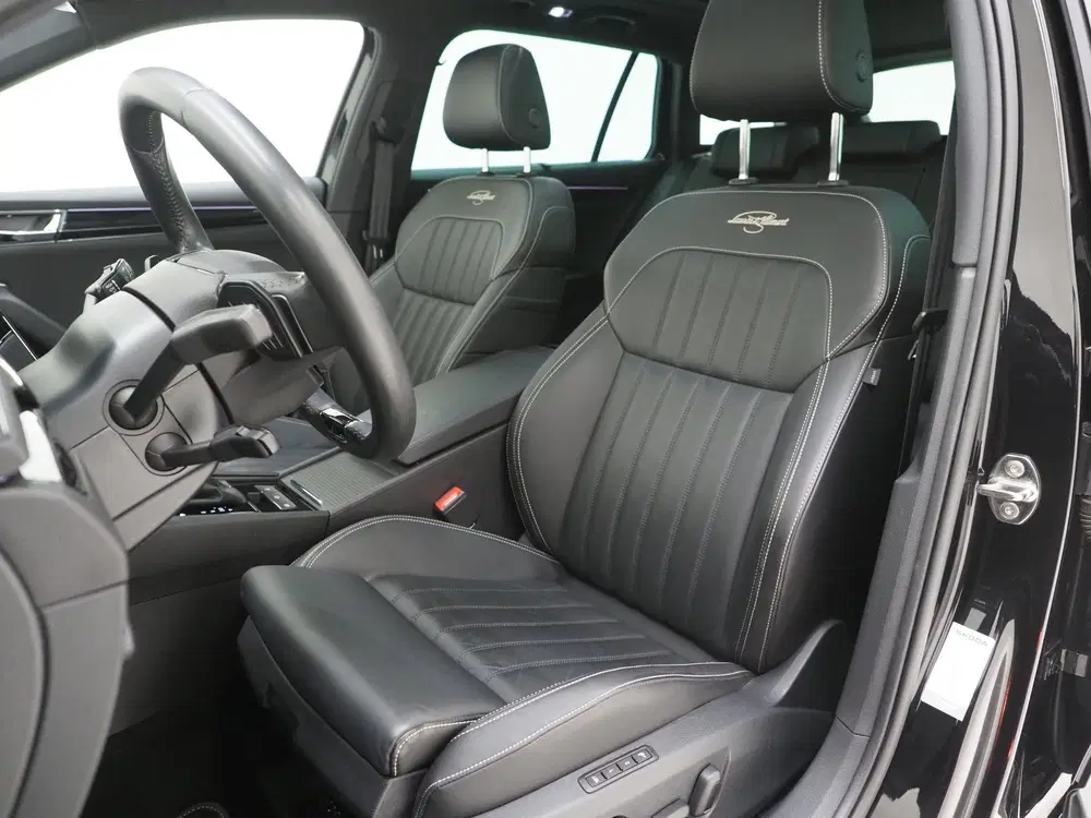 Skoda Superb 1.4 TSI iV Laurin & Klement uit 2023, foto 4