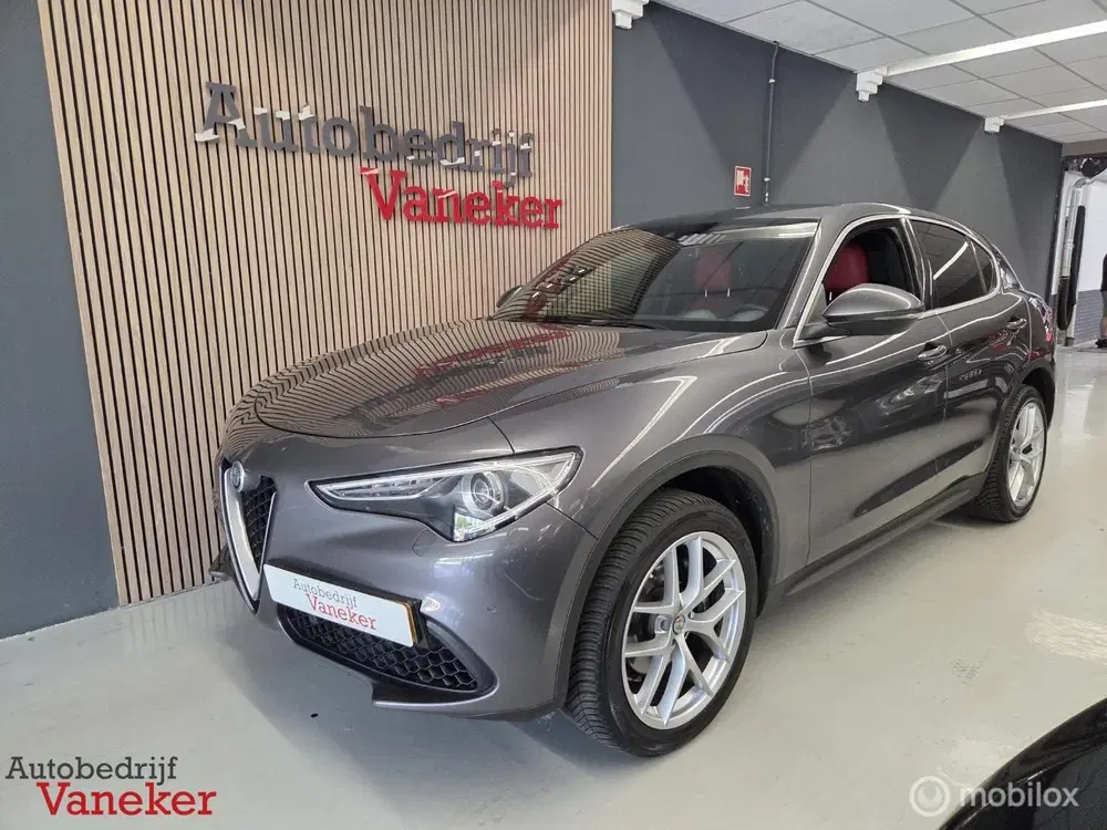 Alfa Romeo Stelvio Q4 280PK Veloce uit 2019