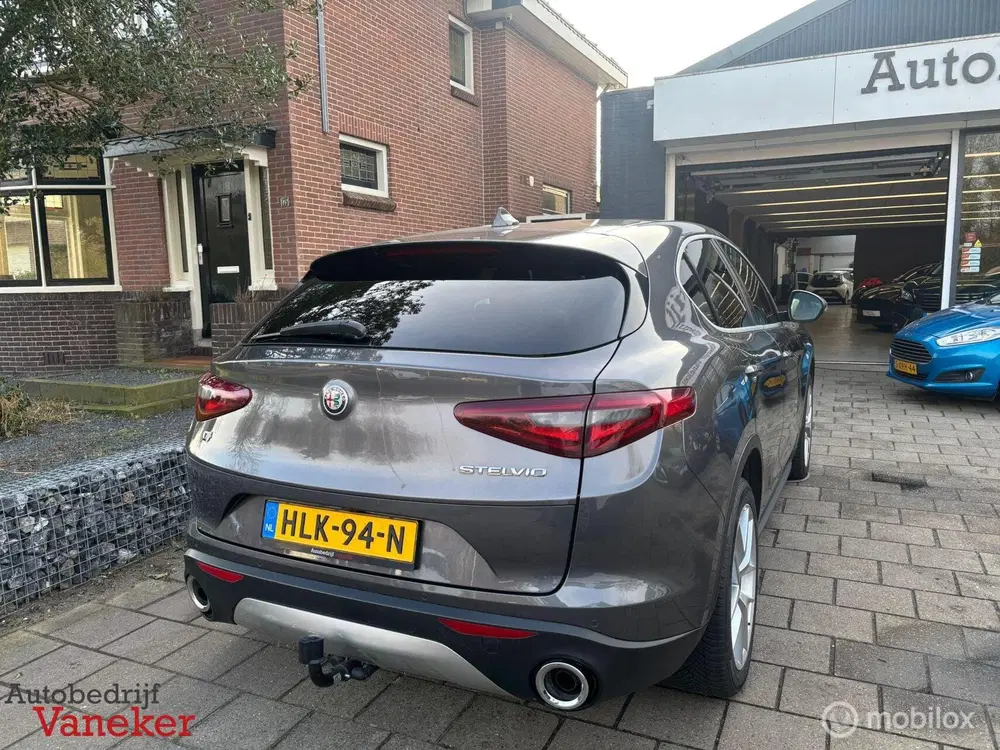 Alfa Romeo Stelvio Q4 280PK Veloce uit 2019, foto 9