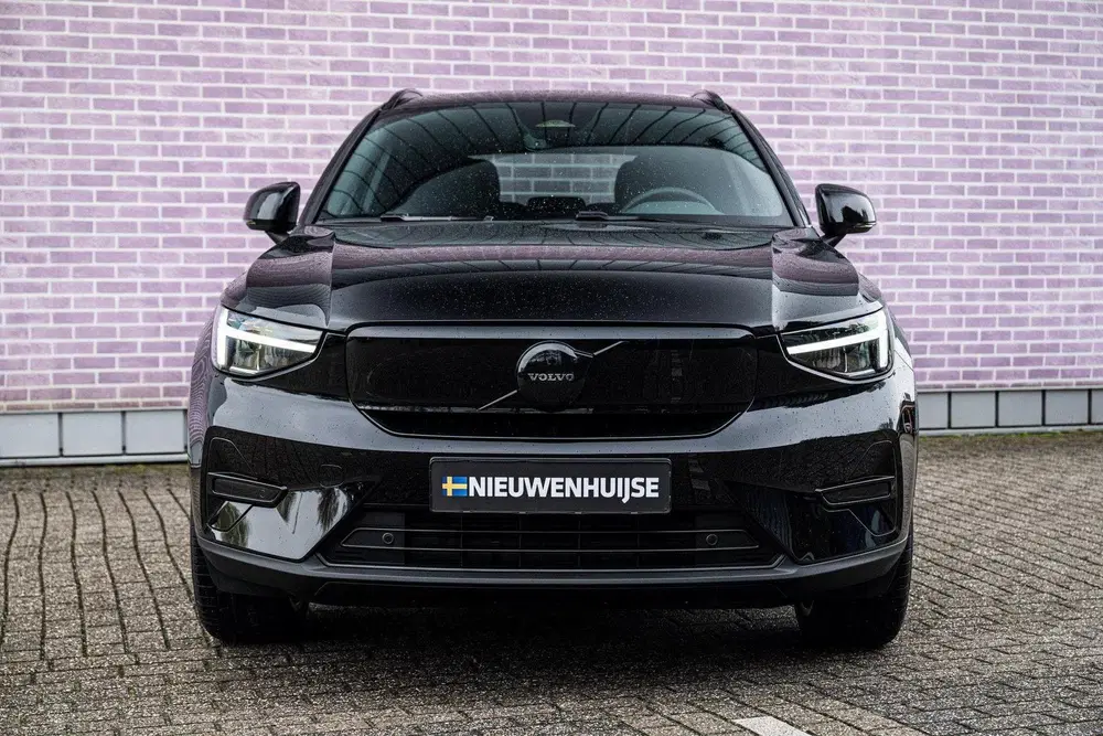 Volvo EX40 Single Motor Extended Range 82 kWh Plus Bl uit 2026, foto 10