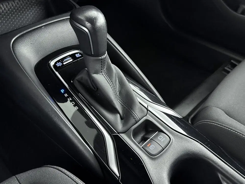 Toyota Corolla 1.8 Hybrid Business uit 2021, foto 14