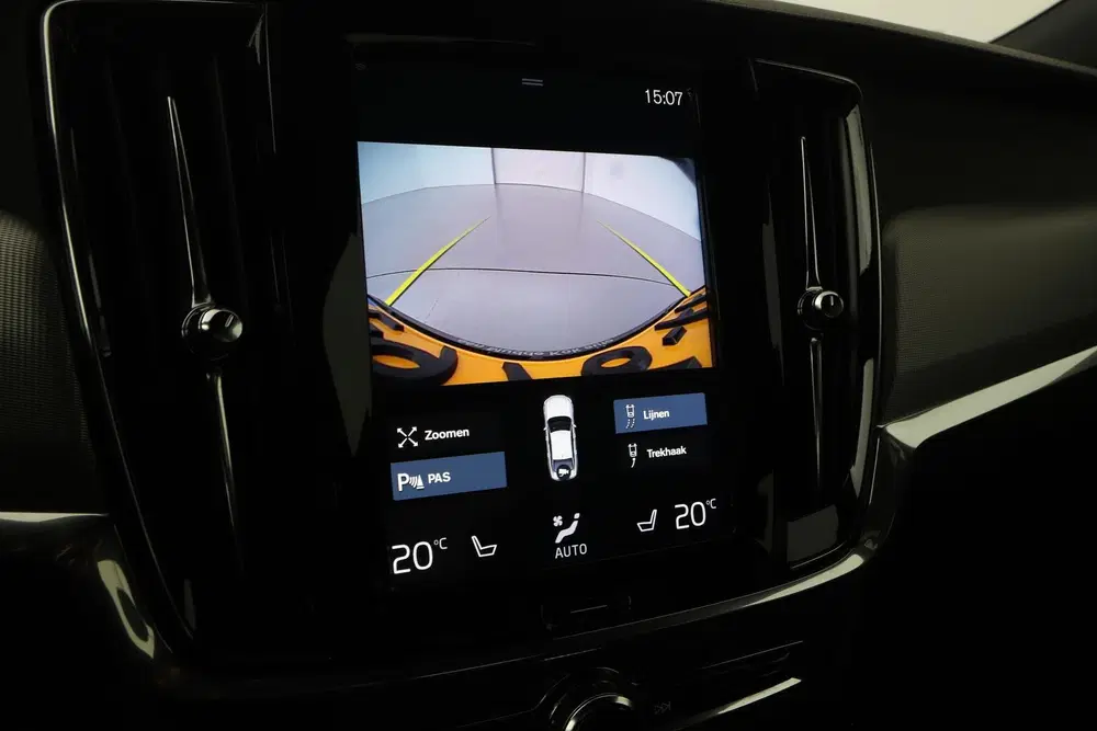 Volvo S90 T8 R-Design uit 2021, foto 11