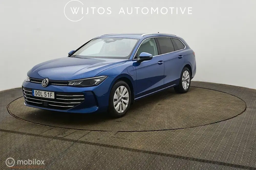 Volkswagen Passat 1.5 eHybrid Business 272 pk uit 2025