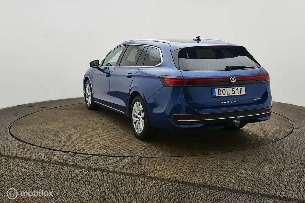 Volkswagen Passat 1.5 eHybrid Business 272 pk uit 2025, foto 3