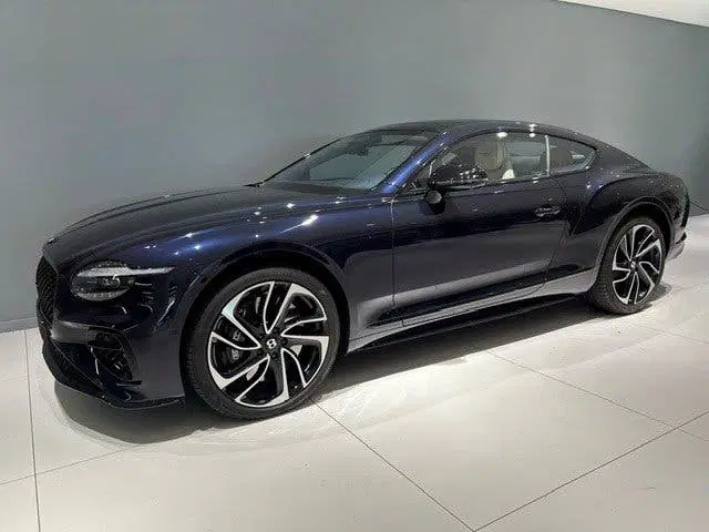 Bentley Continental Gt New 4.0 V8 Hybrid S uit 2026, foto 2