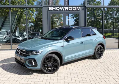 Volkswagen T-Roc 1.5 TSI R-Line PANO IQ.LIGHT ACC VOL uit 2022