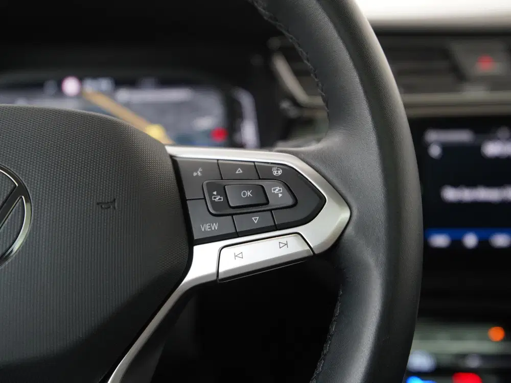 Volkswagen Touran 1.5 TSI R-Line Ext DSG uit 2023, foto 10