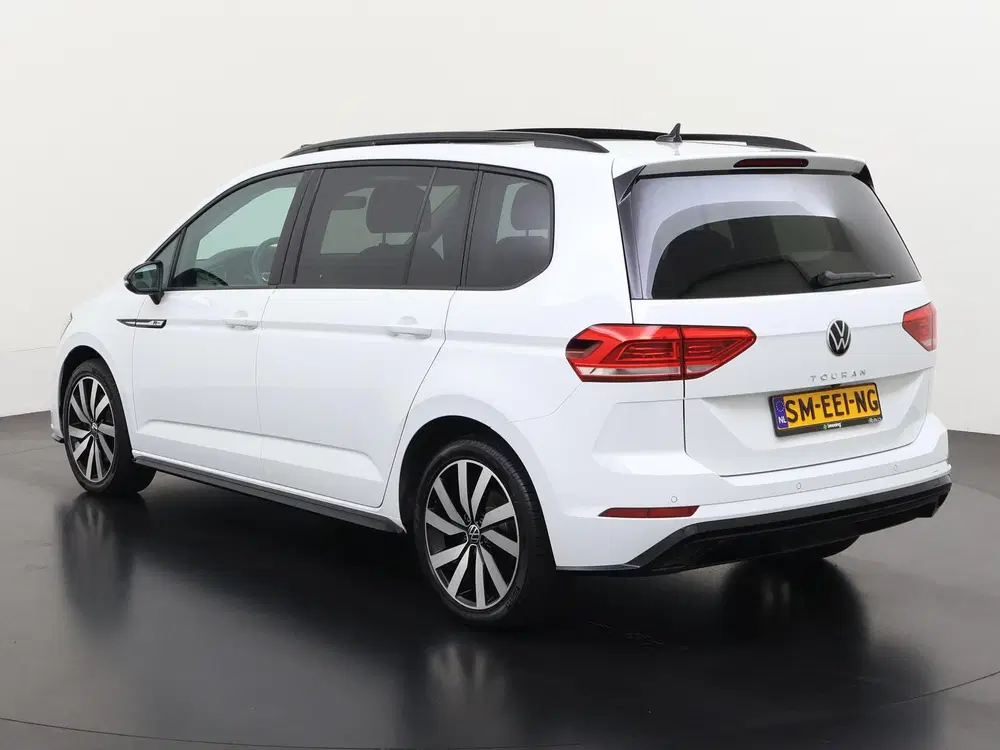 Volkswagen Touran 1.5 TSI R-Line Ext DSG uit 2023, foto 3