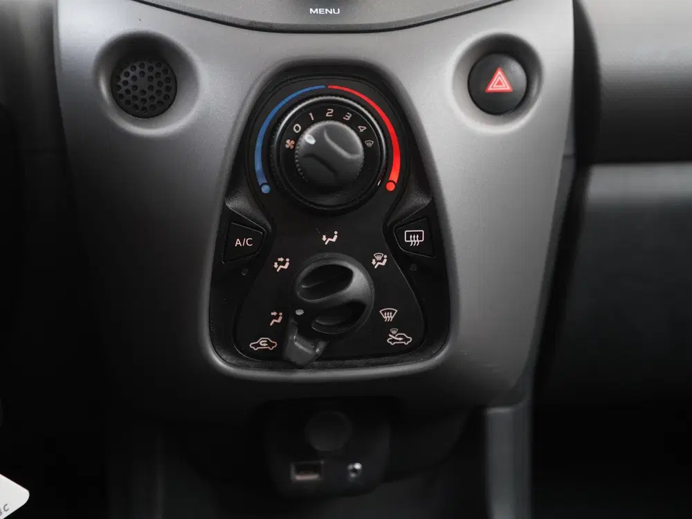 Peugeot 108 1.0 e-VTi Active TOP uit 2019, foto 11