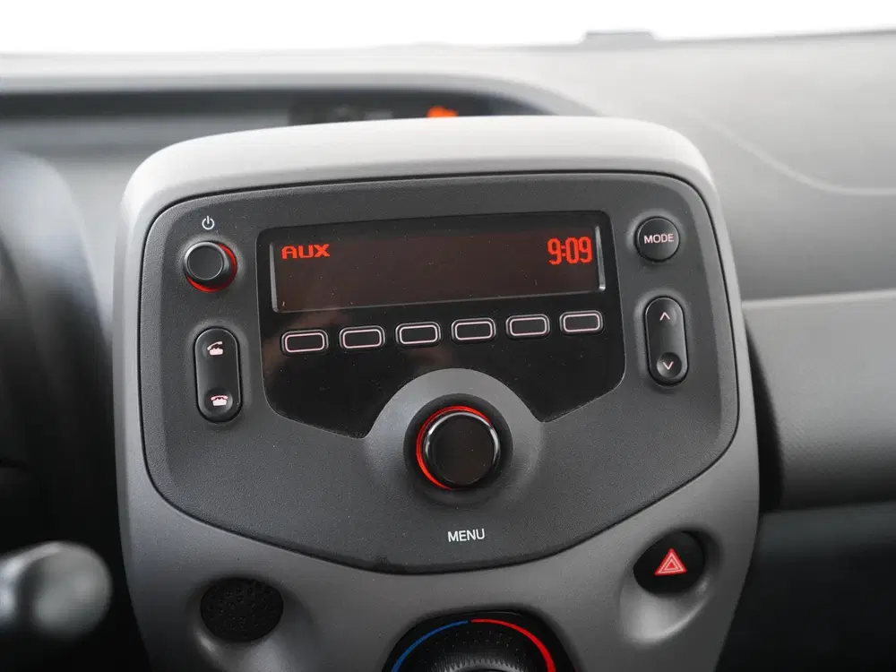 Peugeot 108 1.0 e-VTi Active TOP uit 2019, foto 15