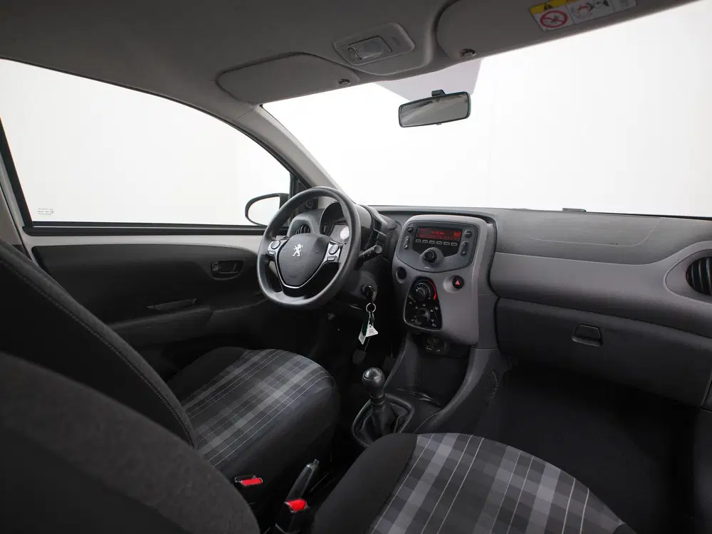 Peugeot 108 1.0 e-VTi Active TOP uit 2019, foto 2