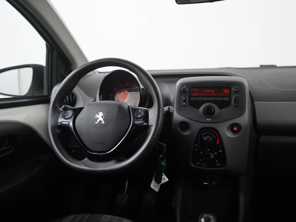 Peugeot 108 1.0 e-VTi Active TOP uit 2019, foto 5