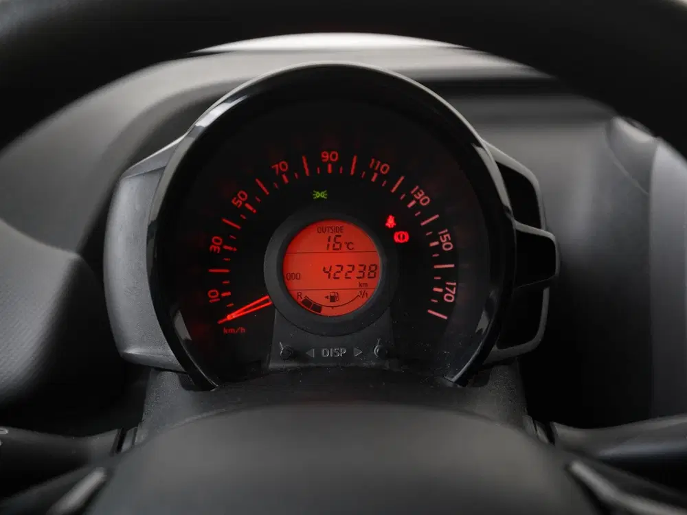 Peugeot 108 1.0 e-VTi Active TOP uit 2019, foto 8
