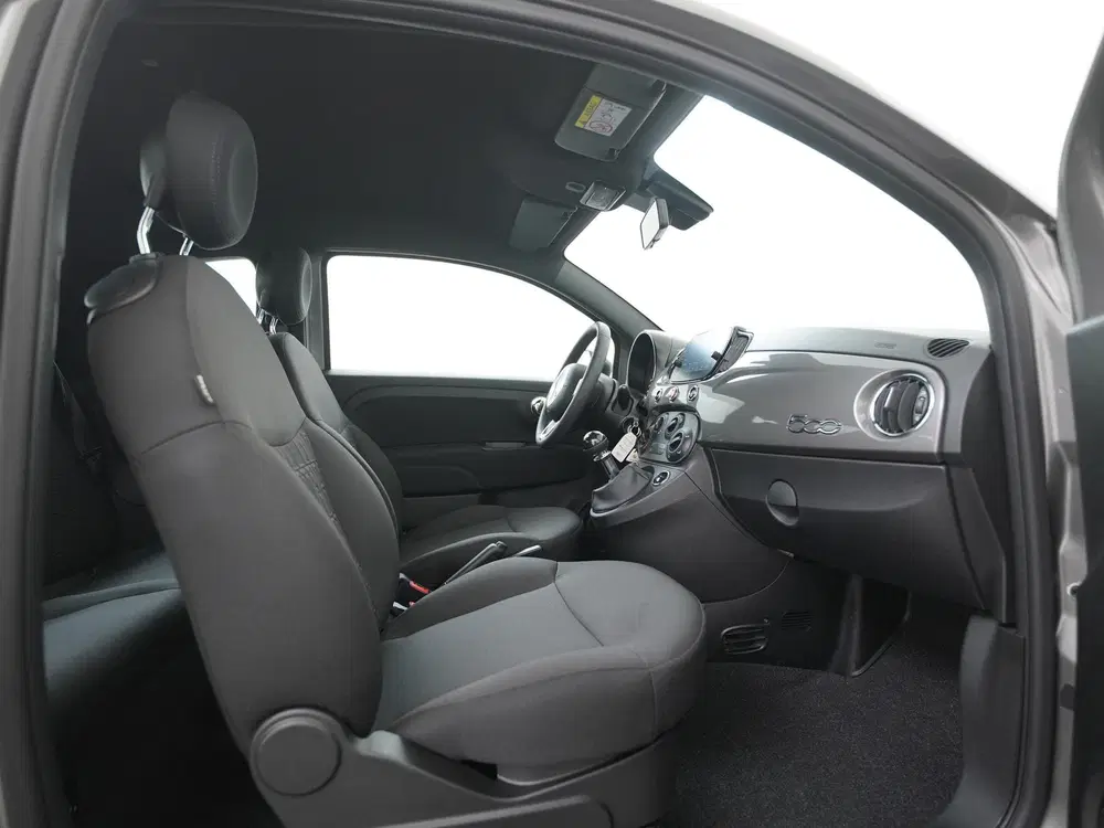 Fiat 500 1.0 Hybrid uit 2023, foto 3