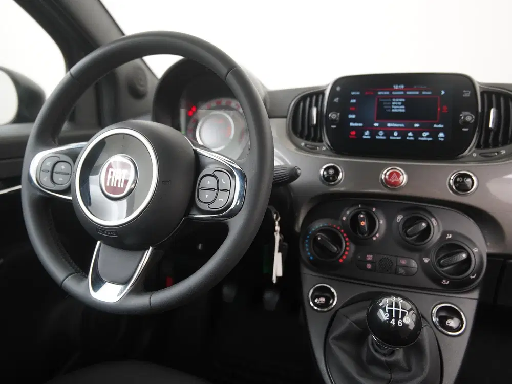 Fiat 500 1.0 Hybrid uit 2023, foto 5