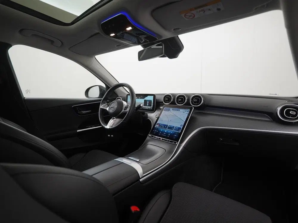 Mercedes-Benz C-Klasse 300e Business Avantgarde uit 2023, foto 2