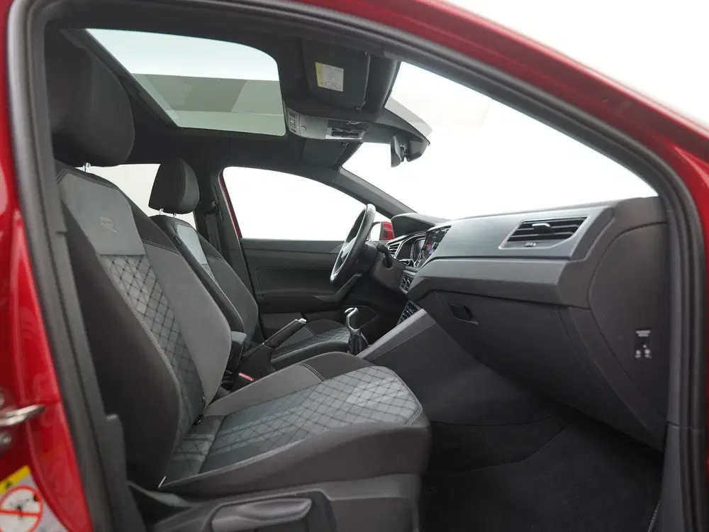 Volkswagen Taigo 1.0 TSI R-Line uit 2022, foto 3