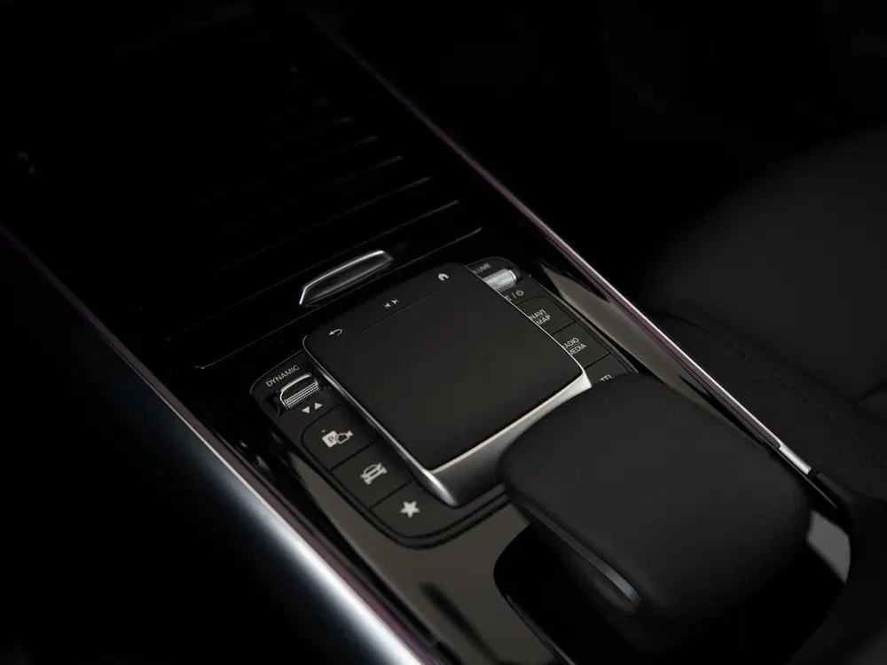 Mercedes-Benz GLA 250e Business Line uit 2022, foto 11