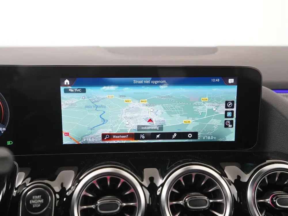 Mercedes-Benz GLA 250e Business Line uit 2022, foto 13