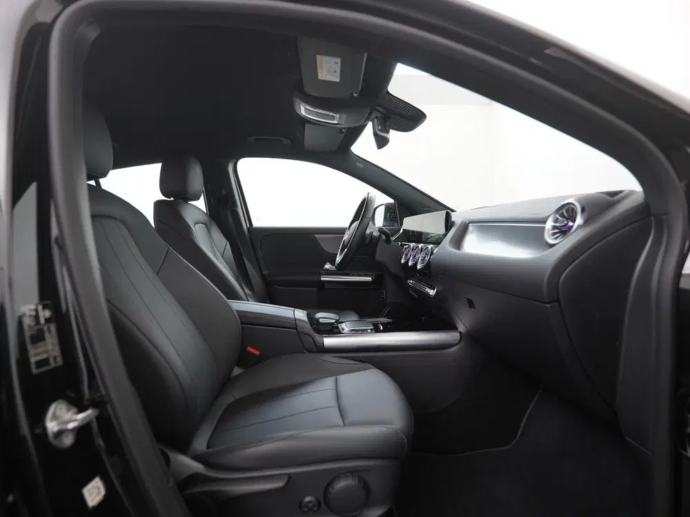 Mercedes-Benz GLA 250e Business Line uit 2022, foto 3
