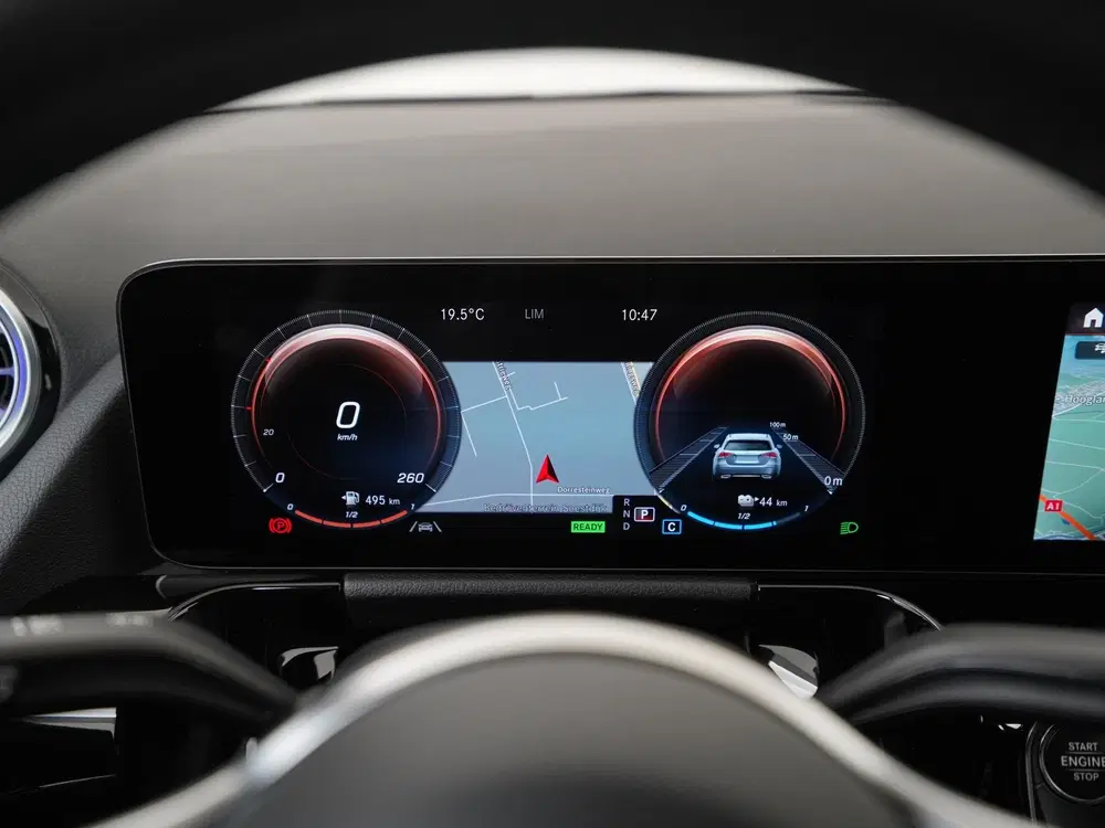Mercedes-Benz GLA 250e Business Line uit 2022, foto 9