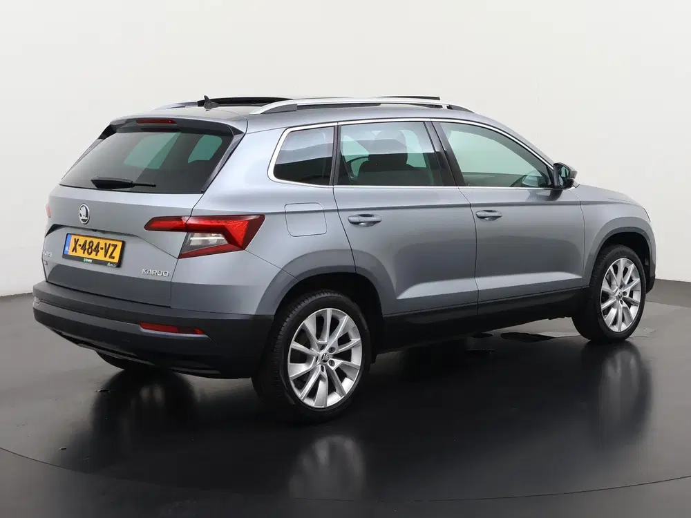Skoda Karoq 1.5 TSI ACT Style Business DSG uit 2019, foto 4