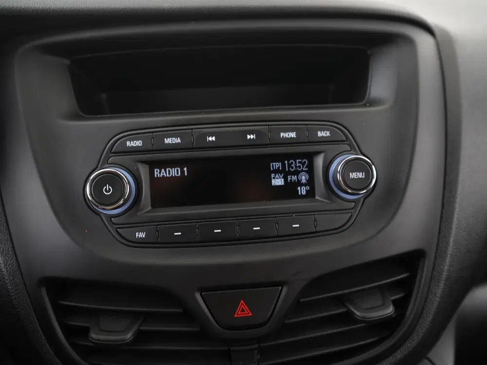 Opel Karl 1.0 ecoFLEX 120 Jaar Edition uit 2019, foto 12