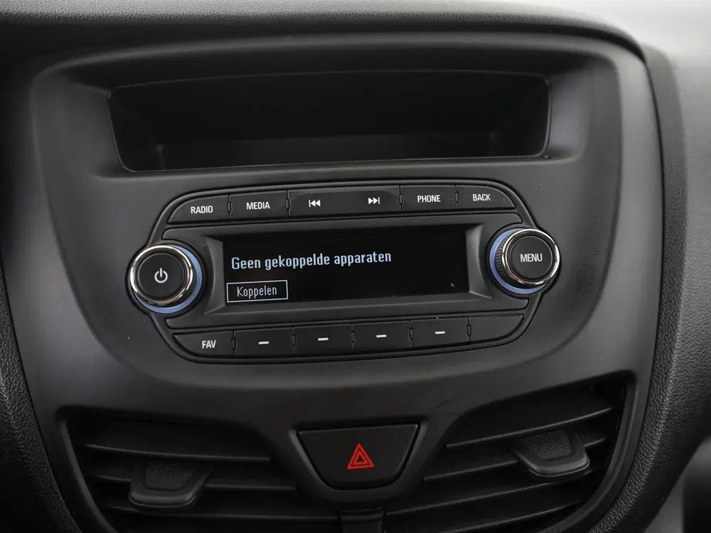 Opel Karl 1.0 ecoFLEX 120 Jaar Edition uit 2019, foto 14