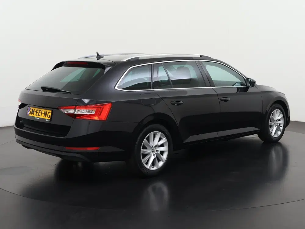 Skoda Superb 1.5 TSI ACT Style uit 2022, foto 5